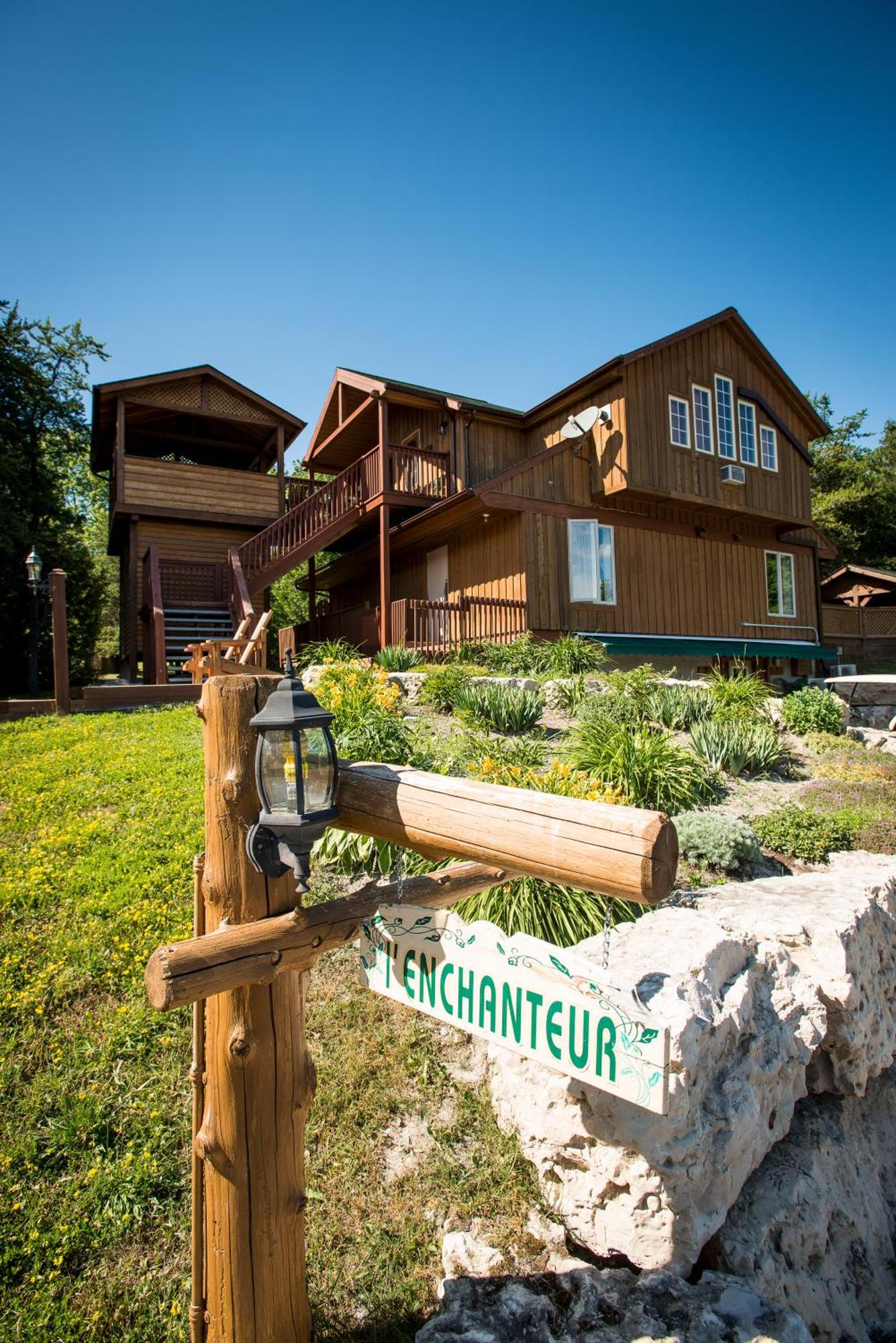 La Bannik Villa Ville-Marie Exterior photo